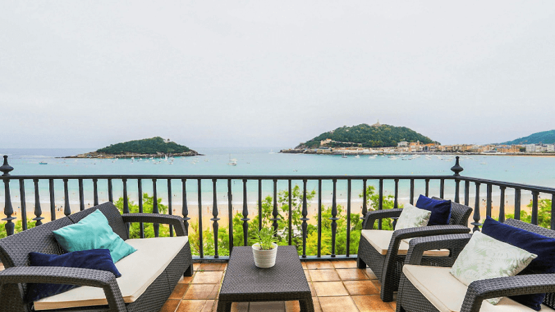 Explore the Top Amenities at Wyndham Reef Resort Grand Cayman for a Perfect Island Getaway